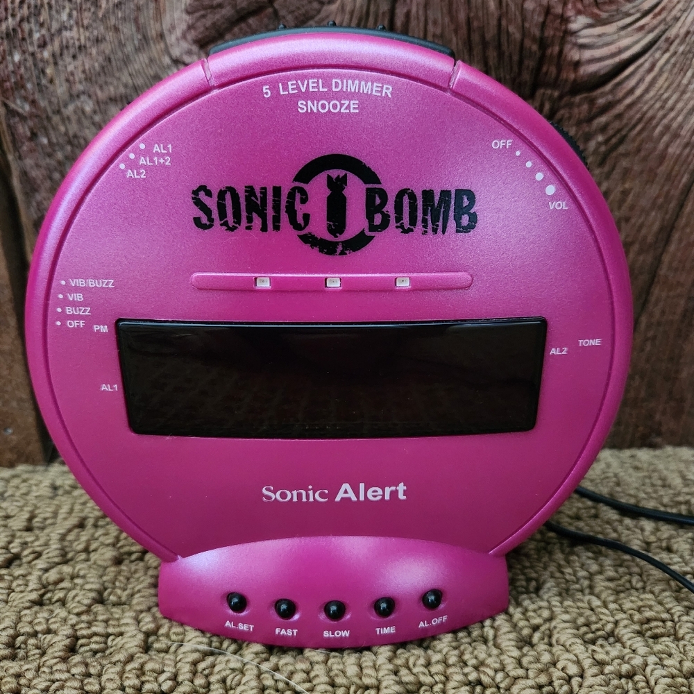 Sonic Bomb Alert Vibrating Alarm Clock Pink Tested, Works Great